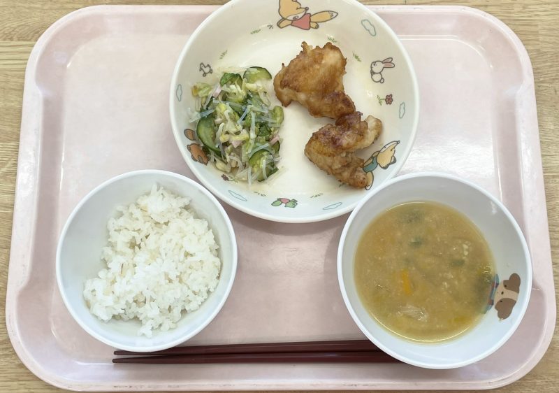 12/9　　　　　今日の給食とおやつ🥢