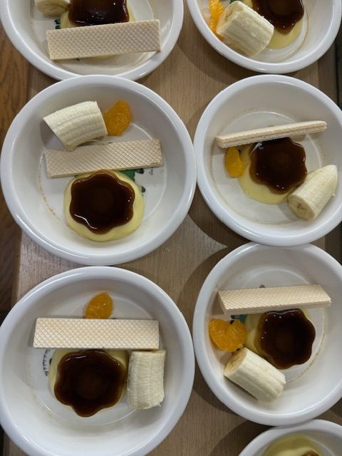 1/22　　　　今日の給食とおやつ🥢